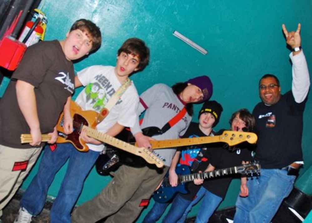 > </p>
<h2>2nd Place</h2>
<h3>Lay ‘Em Dead</h3>
<p><img decoding=