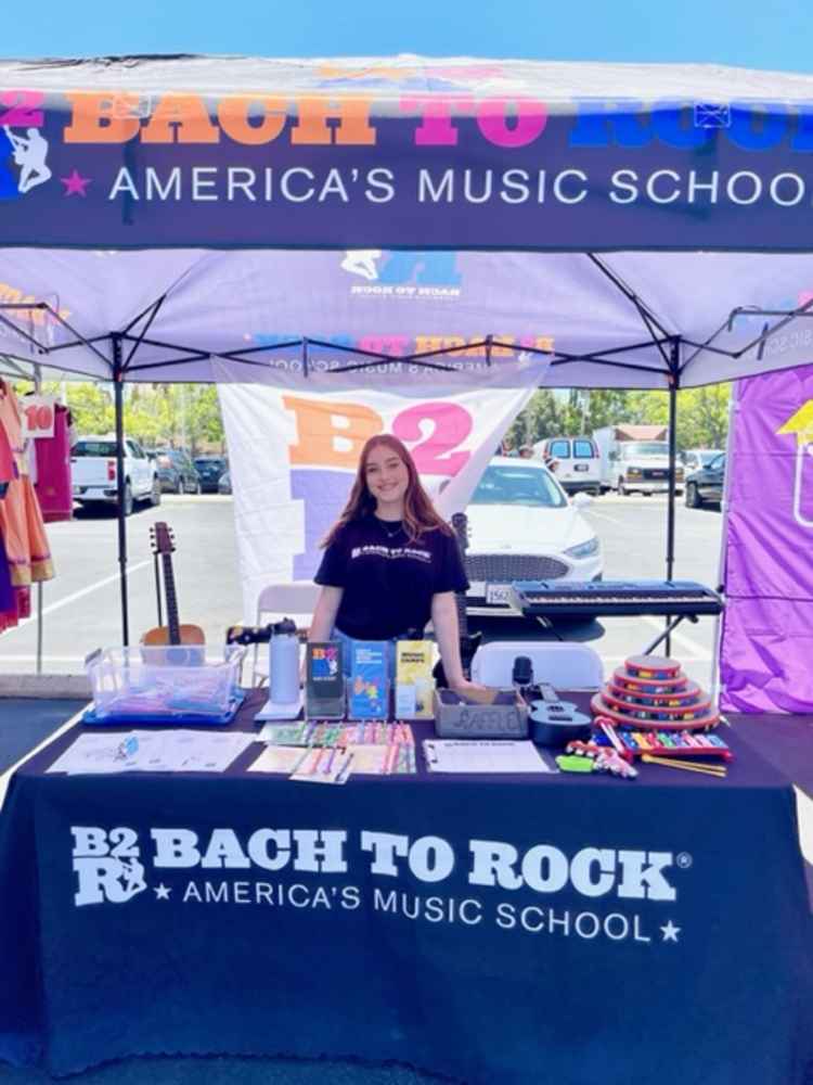 Mengjia's assistant director, Madie, gets out into the community to promote B2R San Diego.